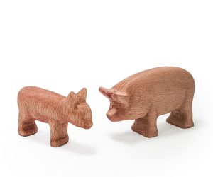 wooden pig family